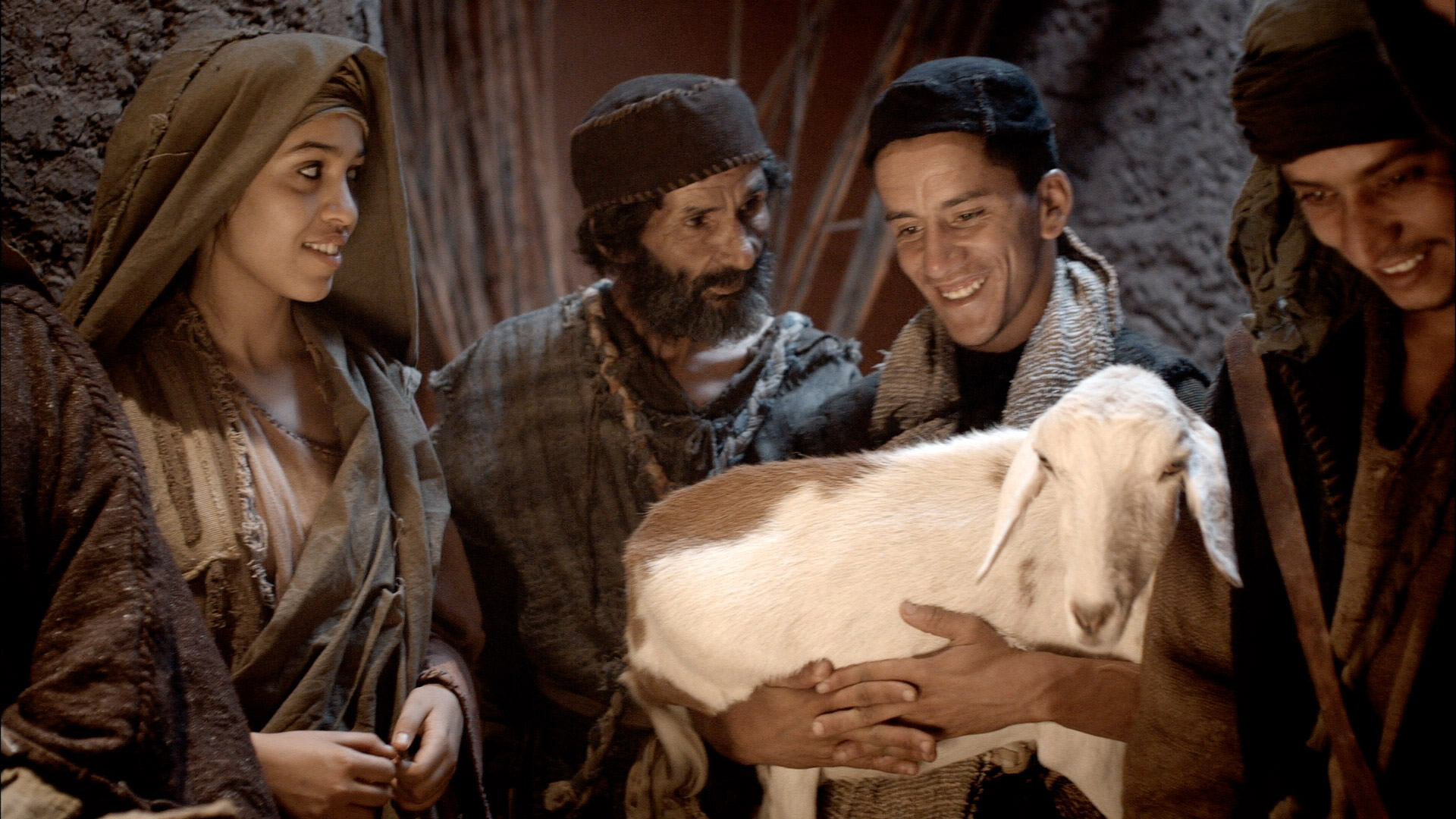 Des anges annoncent la naissance de Jésus aux bergers www.laBible.info