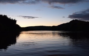 "Il me montra un fleuve d'eau de la vie, limpide comme du cristal, qui sortait du trône de Dieu et de l'agneau." La Bible, Apocalypse 22:1